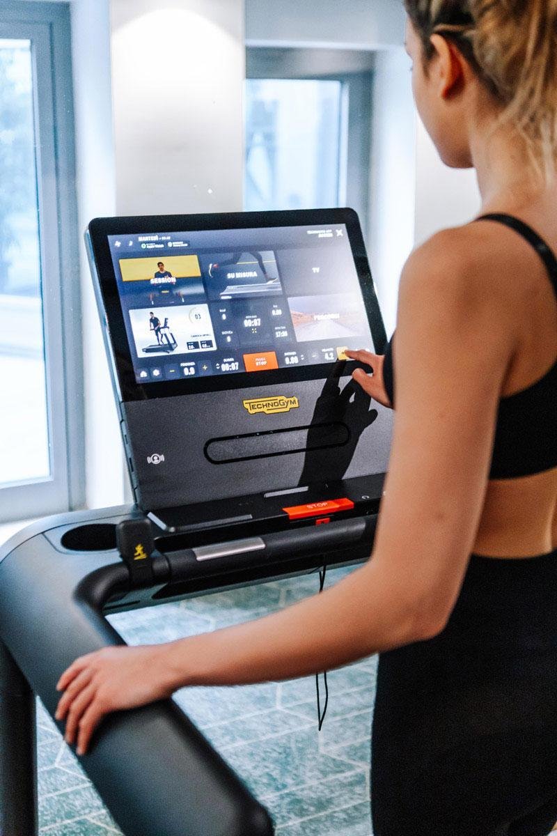 Technogym Run Live 5000 (19" ekran osetljiv na dodir) - Slika 2